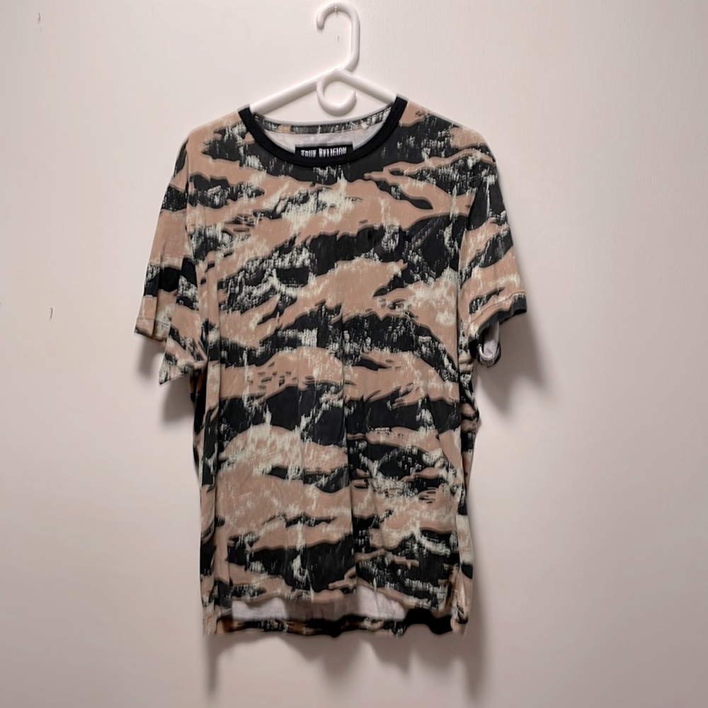 Camo t-shirt